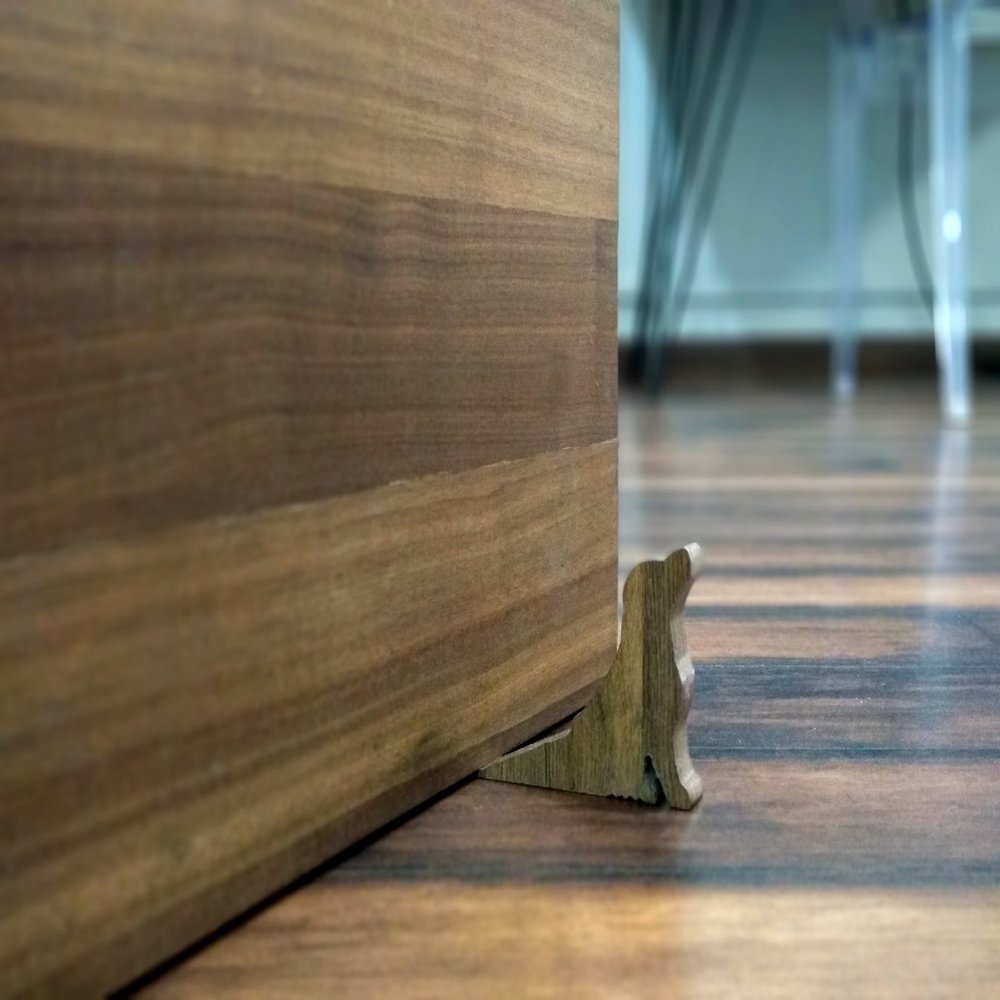 JAAMSO ROYALS Dog Design Small Non-Slip Wooden Door Stoppers