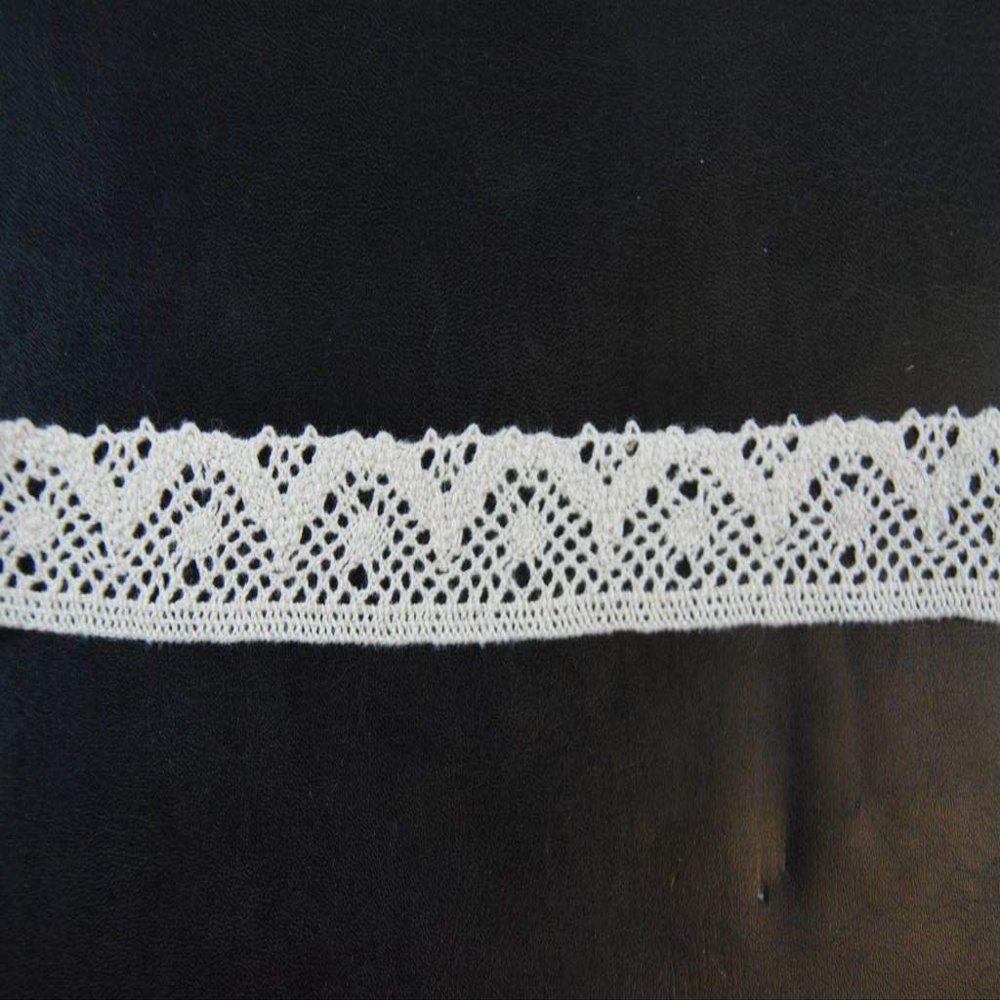 The Design Cart Off White Cotton Lace (1 Inches) (10 Metres) (Design 31)- Used for Trims, Borders, Embroidered Laces, Applique, Fabric lace, Sewing Supplies, Cotton Work lace.