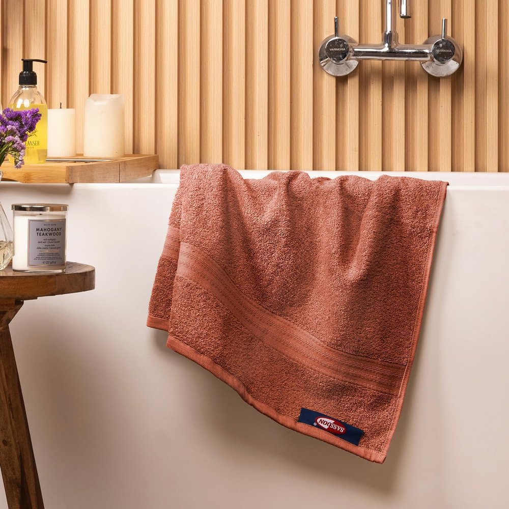 Sassoon Kama 100% Cotton Medium Bath Towel in 450 GSM- Rust