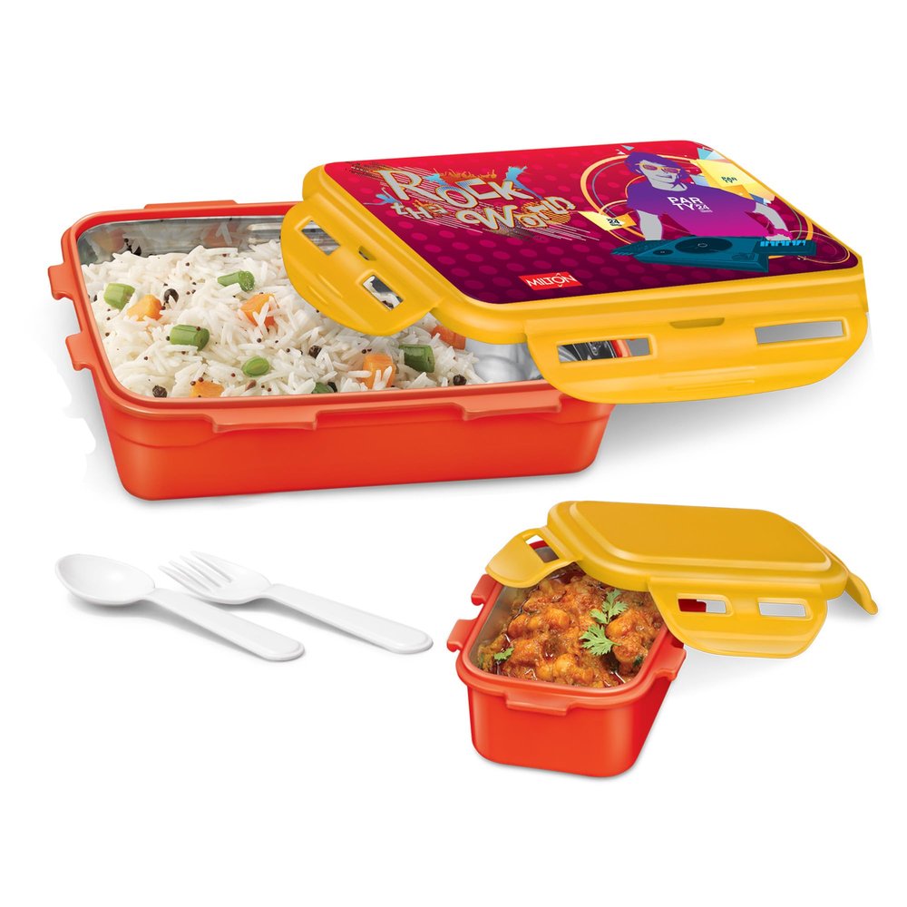 MILTON Mini Fun Treat Lunch Box, Inner Stainless Steel School Kids Tiffin 650 ml, Leak Proof and Airtight Containers with Plastic Spoons, Red