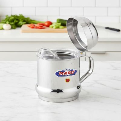 MARU Stainless Steel Oil dispensers for kitchen - Durable Oil container for kitchen with Handle, Ideal for Cooking Perfect Oil Dispenser for Daily Use (650ML)