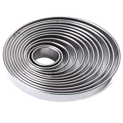 ZAKI Stainless Steel Commercial Round Cookie Cutter (Set of 12 Cutters)