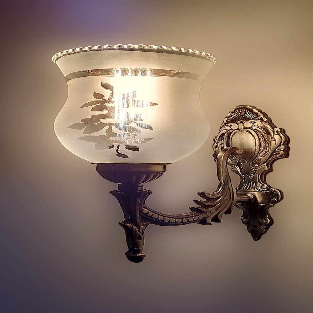 Arus 5 Watts Round Wall Light (Multicolour)(AC, Glass)